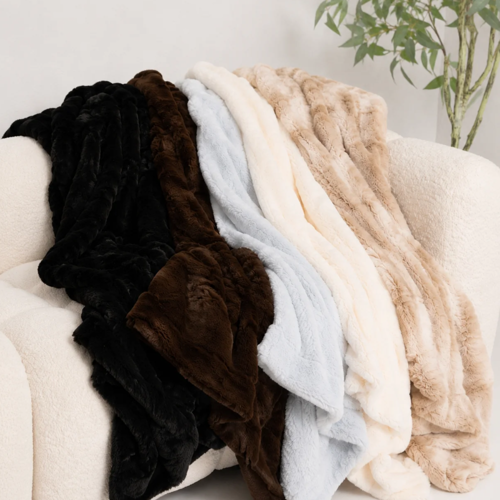 Lola - The Cloud Blanket